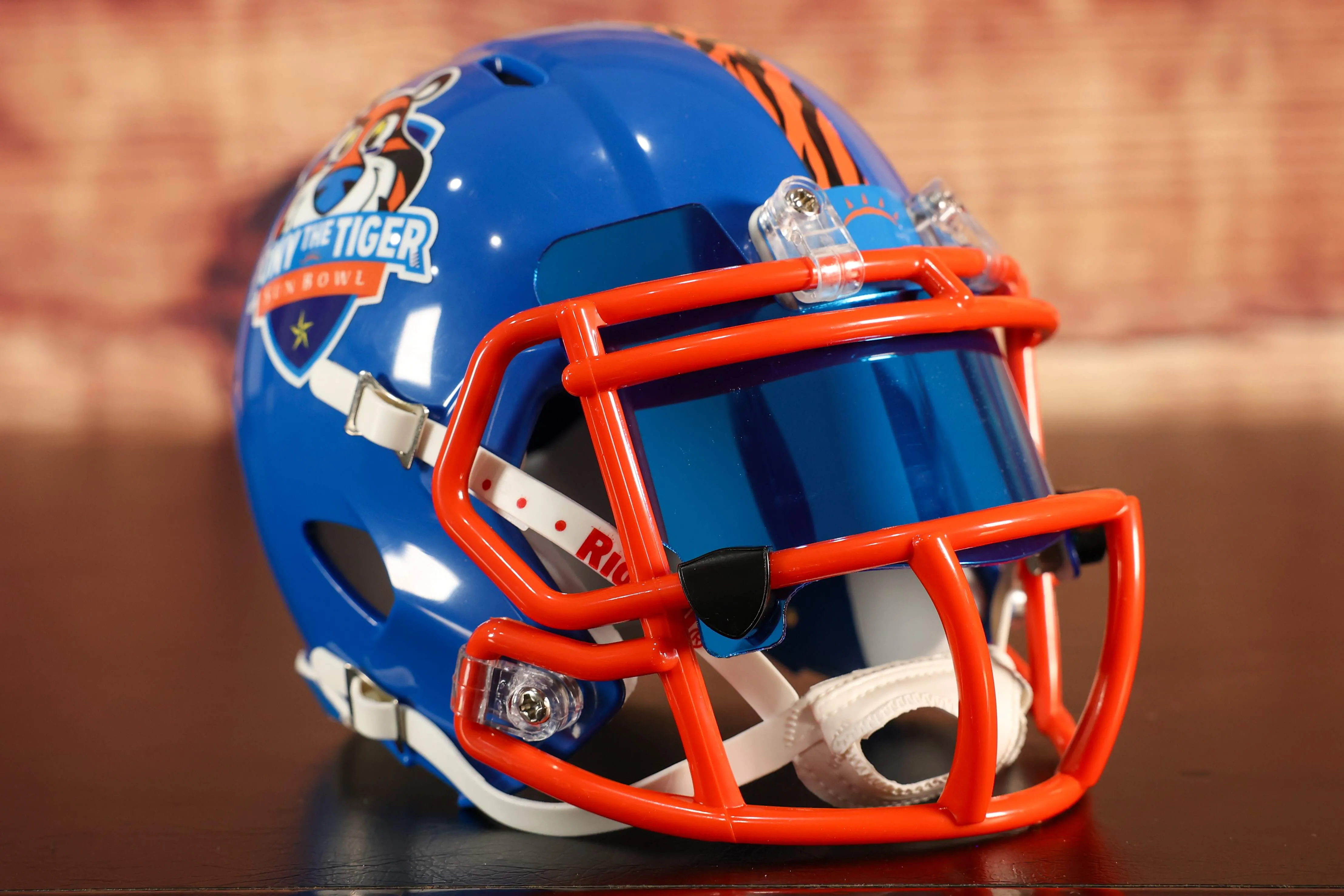 Custom Mini Helmet - Tony The Tiger Sun Bowl