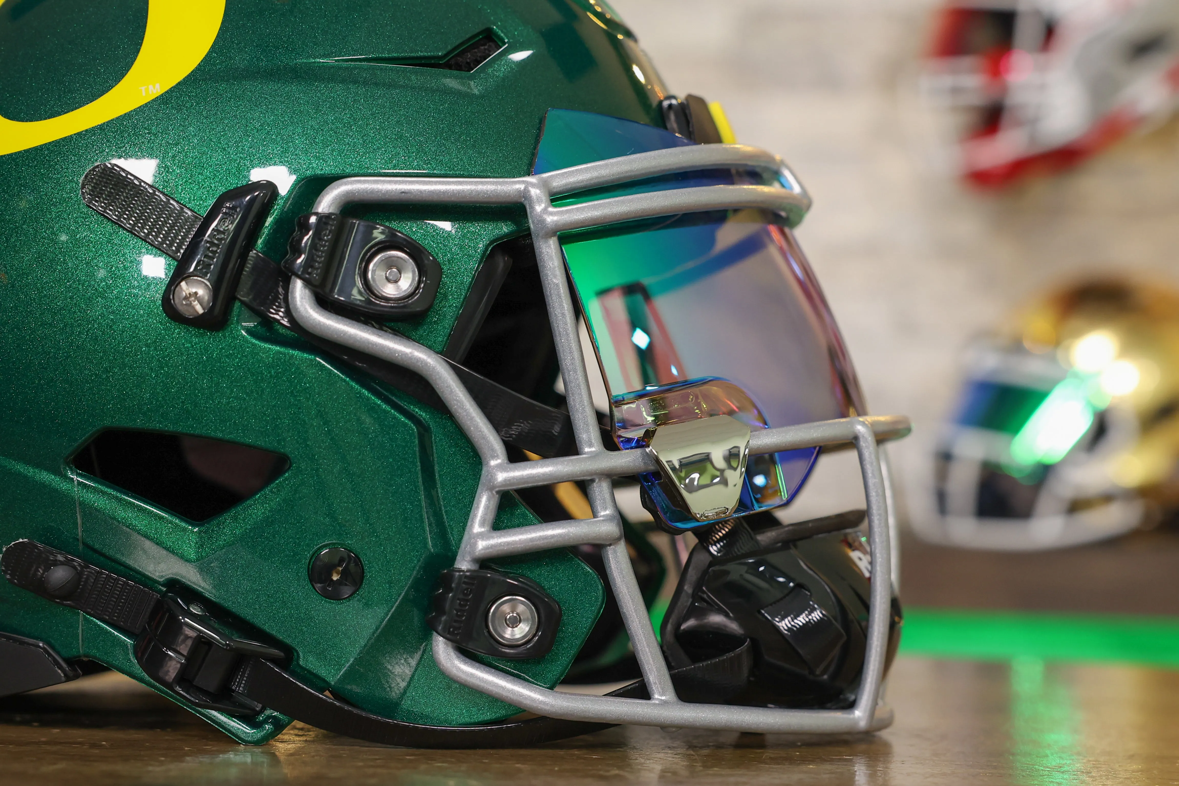 Oregon Ducks Riddell SpeedFlex Helmet - GG Edition 02530